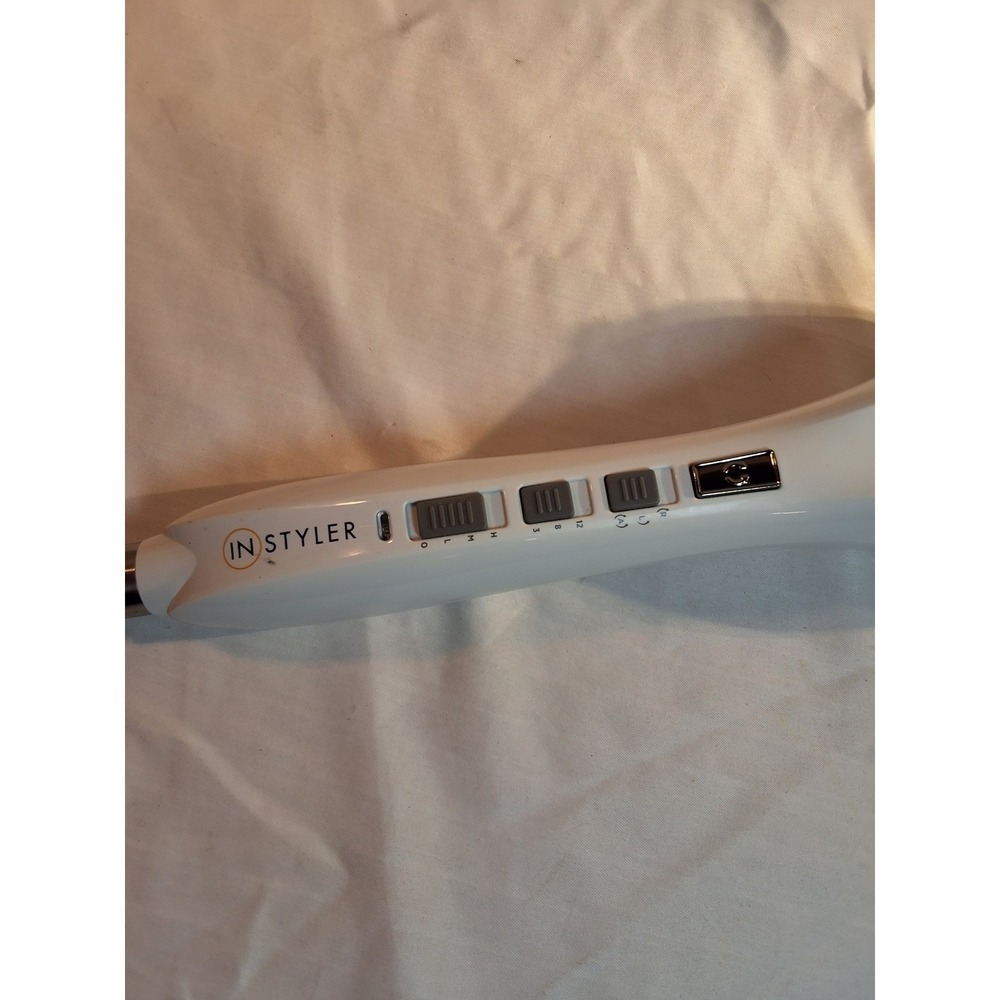 InStyler Tulip Auto Curler White Ceramic ISAC-22WTUS-00 Automatic Hair Curler - Picture 2 of 5
